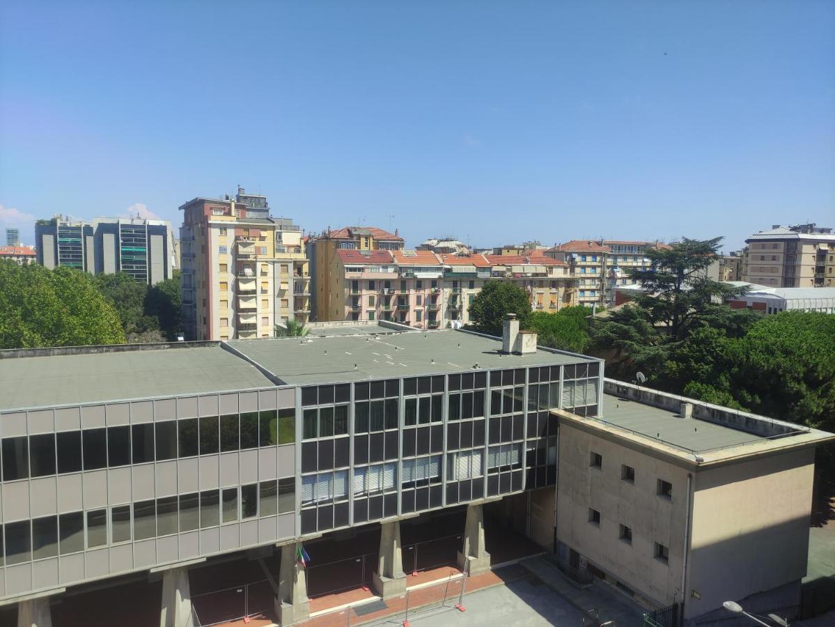 Una Finestra Su Савона Экстерьер фото